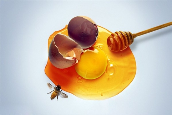 Trứng gà và mật ong
