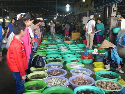 Chợ hải sản chế biến tại chỗ ở Sài Gòn