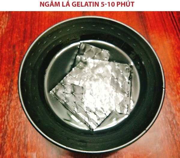 Ngâm lá gelatin