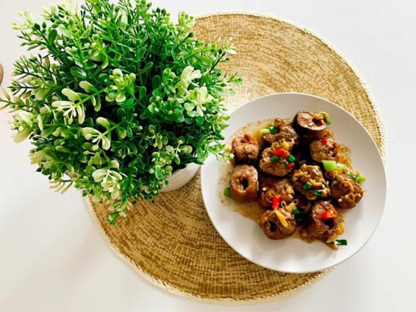 Món lươn xào sả ớt thơm cay đưa cơm