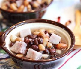 Món chè khoai môn đậu phộng thanh mát dễ làm