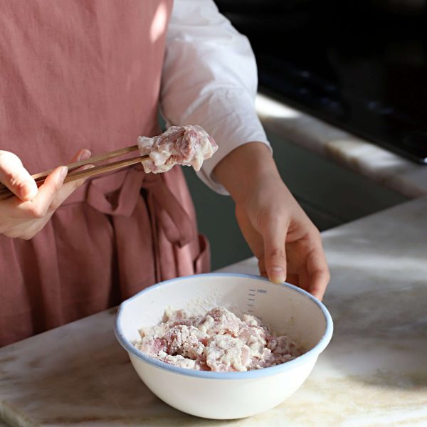 Ướp thịt gà