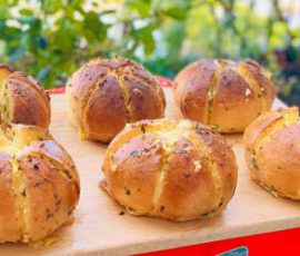 Món bánh mì bơ tỏi phô mai ngon tuyệt