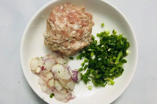 Sơ chế các nguyên liệu