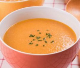 Món cháo gấc đậu xanh cho bé ăn dặm