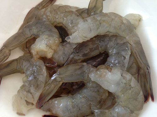 Tôm bóc vỏ chừa đuôi