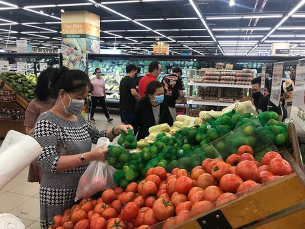 Lưu ý khi đi chợ nấu ăn để tránh COVID-19