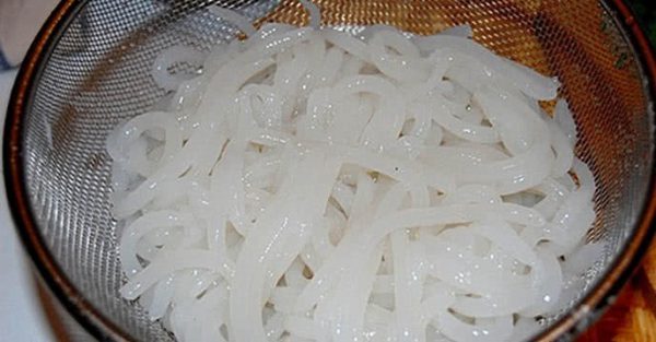 Trụng bánh canh