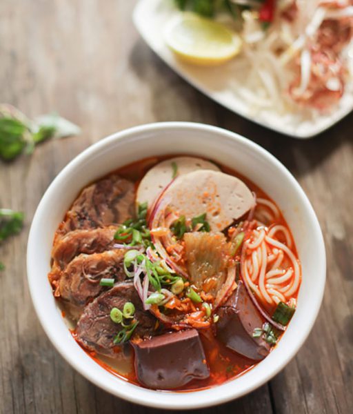 Món bún bò Huế ngon chuẩn vị tại nhà