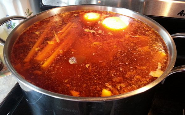 Nấu nước bún bò