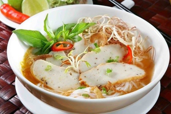 Món bún chả cá ngon hấp dẫn cho bữa sáng