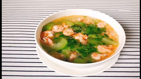 Món canh mướp nấu tôm ngọt mát cực đơn giản