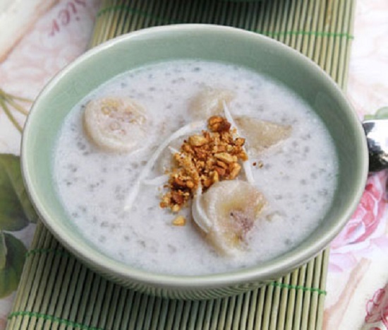 Món chè chuối cốt dừa thơm ngon béo ngậy