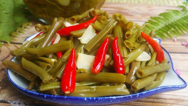 Món rau muống chua ngọt giòn ngon hấp dẫn