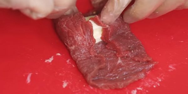 Cuộn thịt với phô mai