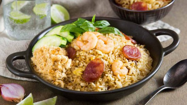 Món cơm chiên mắm tôm ngon lạ miệng
