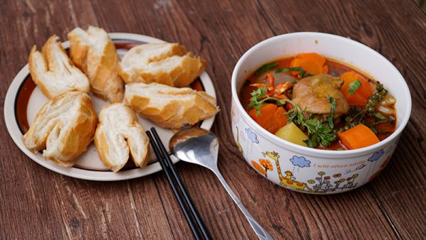 Món gà nấu tiêu thơm nồng cho ngày se lạnh
