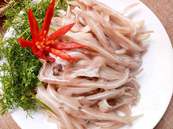 Tai heo thái mỏng