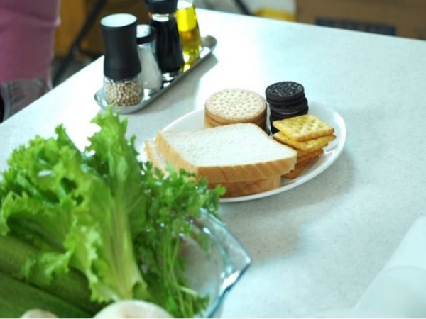 Bạn có thể dùng chung với những loại bánh có sẵn