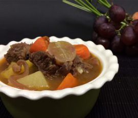 Món bò hầm trái cây lạ miệng mà ngon tuyệt 