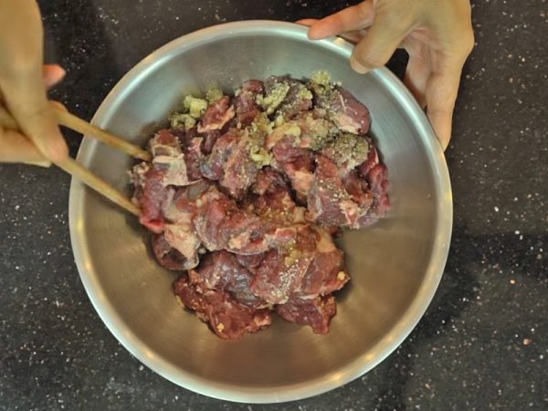 Sơ chế thịt bò