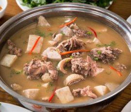 Món lẩu vịt nước dừa thơm ngon chuẩn vị