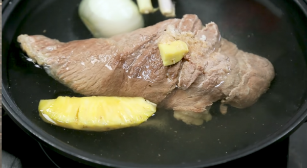 Luộc thịt bò chín mềm
