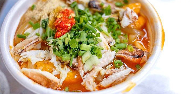 Món bánh canh cua biển thơm ngon hấp dẫn