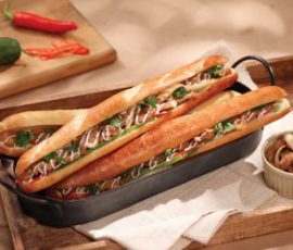Món bánh mì que thịt cay giòn rụm ngon tuyệt