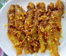Món cá đù chiên sả ớt giòn rụm ngon thấm vị