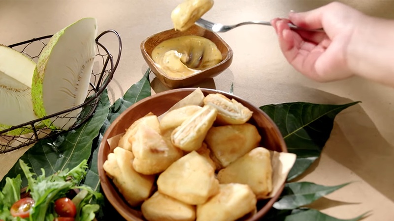 Món cá hồi chiên sa kê giòn tan bổ sung dinh dưỡng