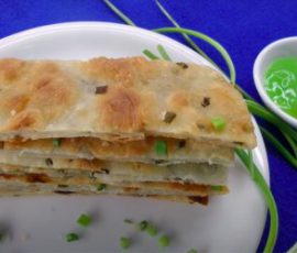 Món bánh hành giòn tan cho bữa ăn sáng