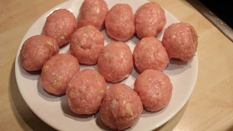 Tạo hình bò viên