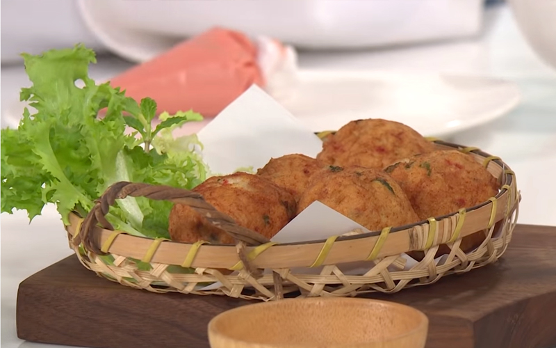 Món gà viên phô mai chiên giòn bé nào cũng thích