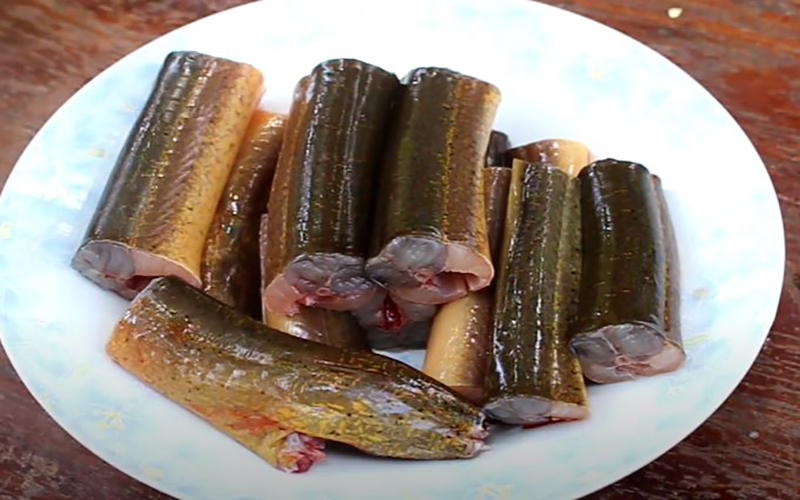 Sơ chế phần lươn cho sạch