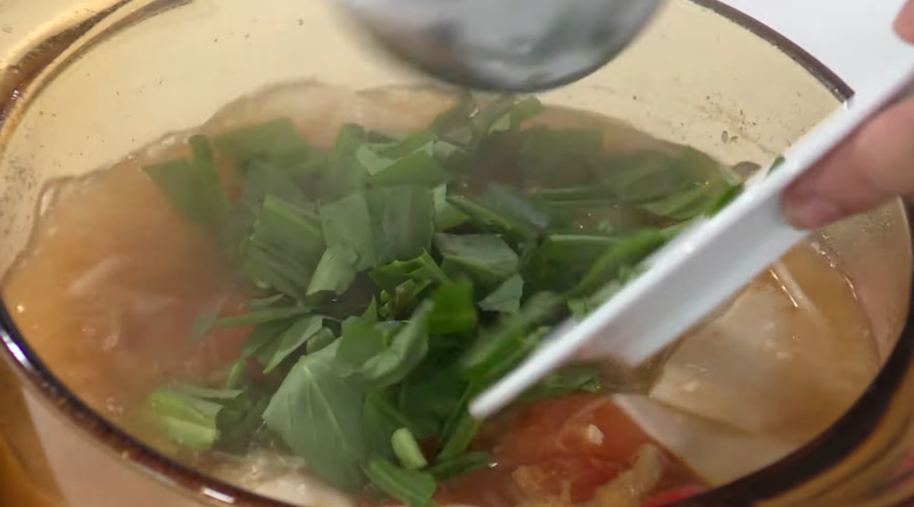 Nấu canh gân bò