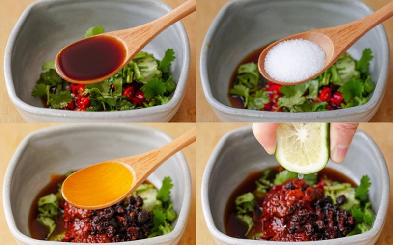 Cho các nguyên liệu trộn giò heo vào tô