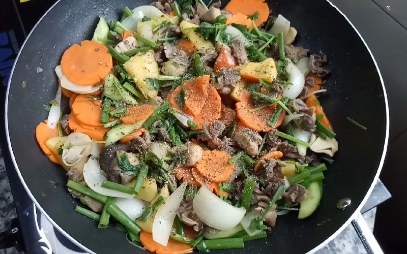 Món mề gà xào chua ngọt ngon đậm đà thấm vị