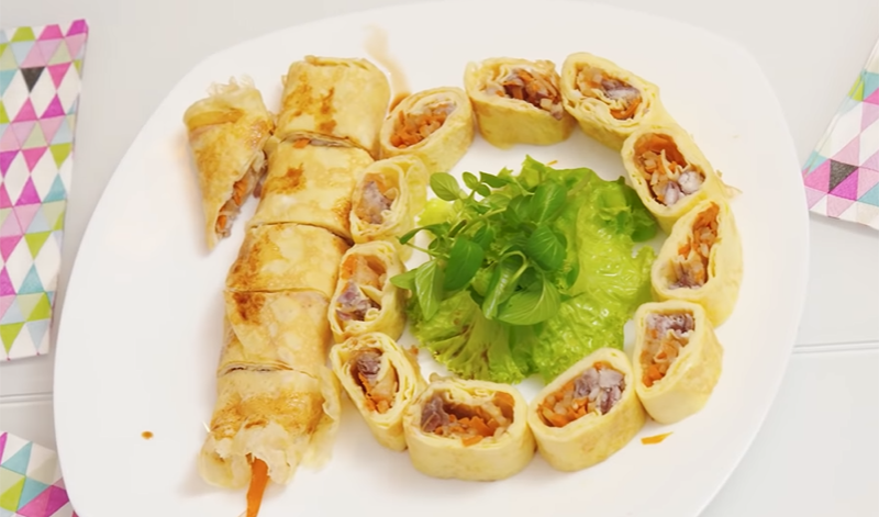 Trứng cuộn đậu đỏ dưỡng chất cho bữa sáng