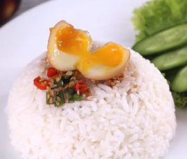 Món trứng cút lòng đào ngâm nước tương cực ngon