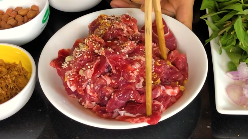 Ướp thịt bò