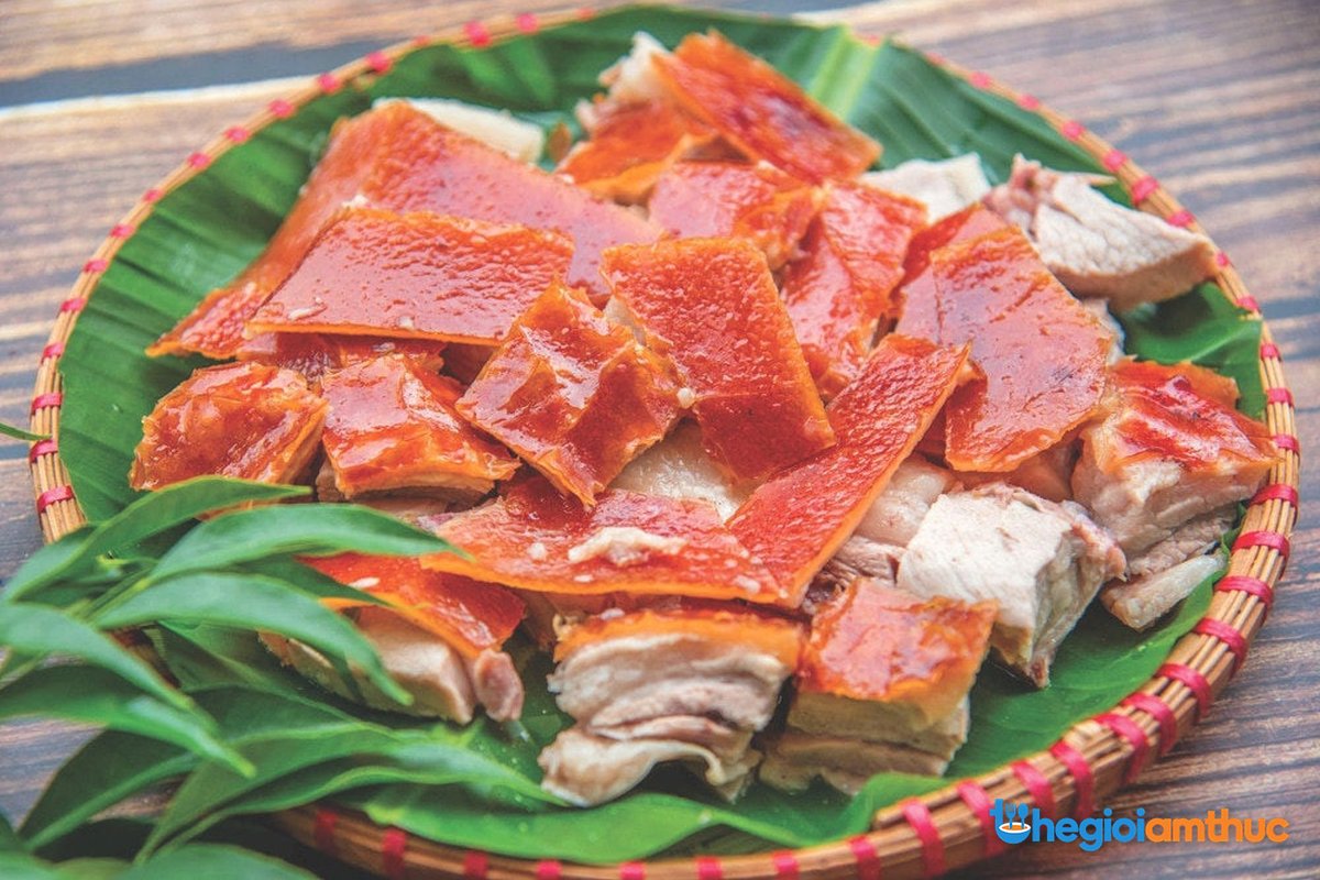 Lợn quay lá móc mật Lạng Sơn