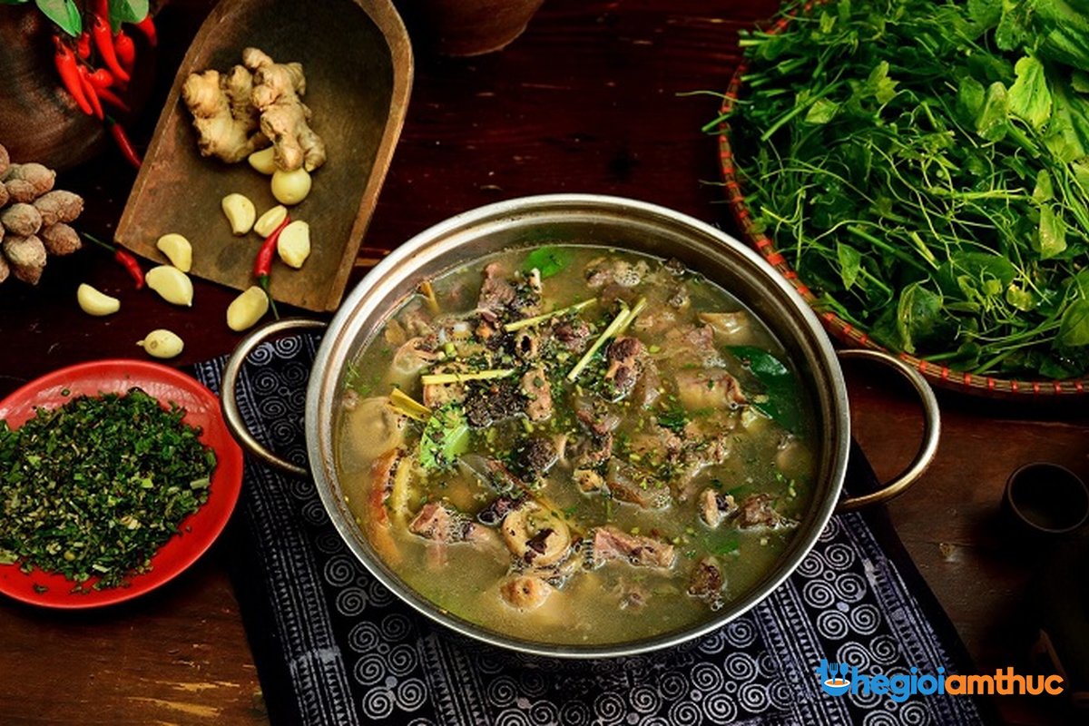 Thắng cố ngựa Lai Châu