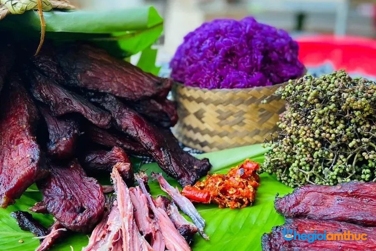 Xôi tím nếp nương Lai Châu